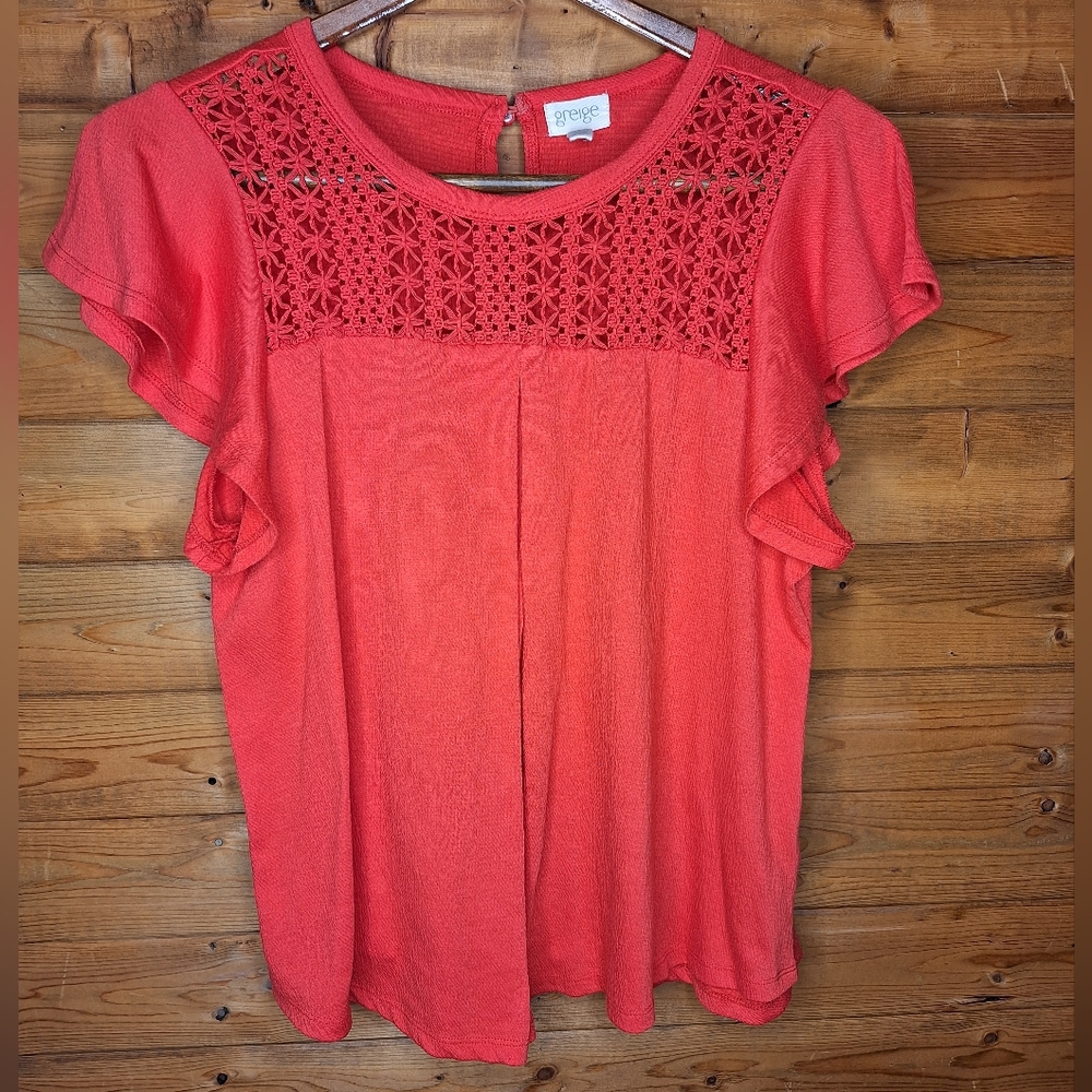 ❤️ 3/$30.00 Reige Orange Short Sleeve Ruffled Blouse Crochet Lace Size M